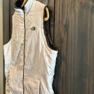 REVERSIBLE NORTH FACE VEST